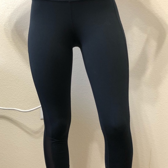Capri Leggings - Picture 2 of 2